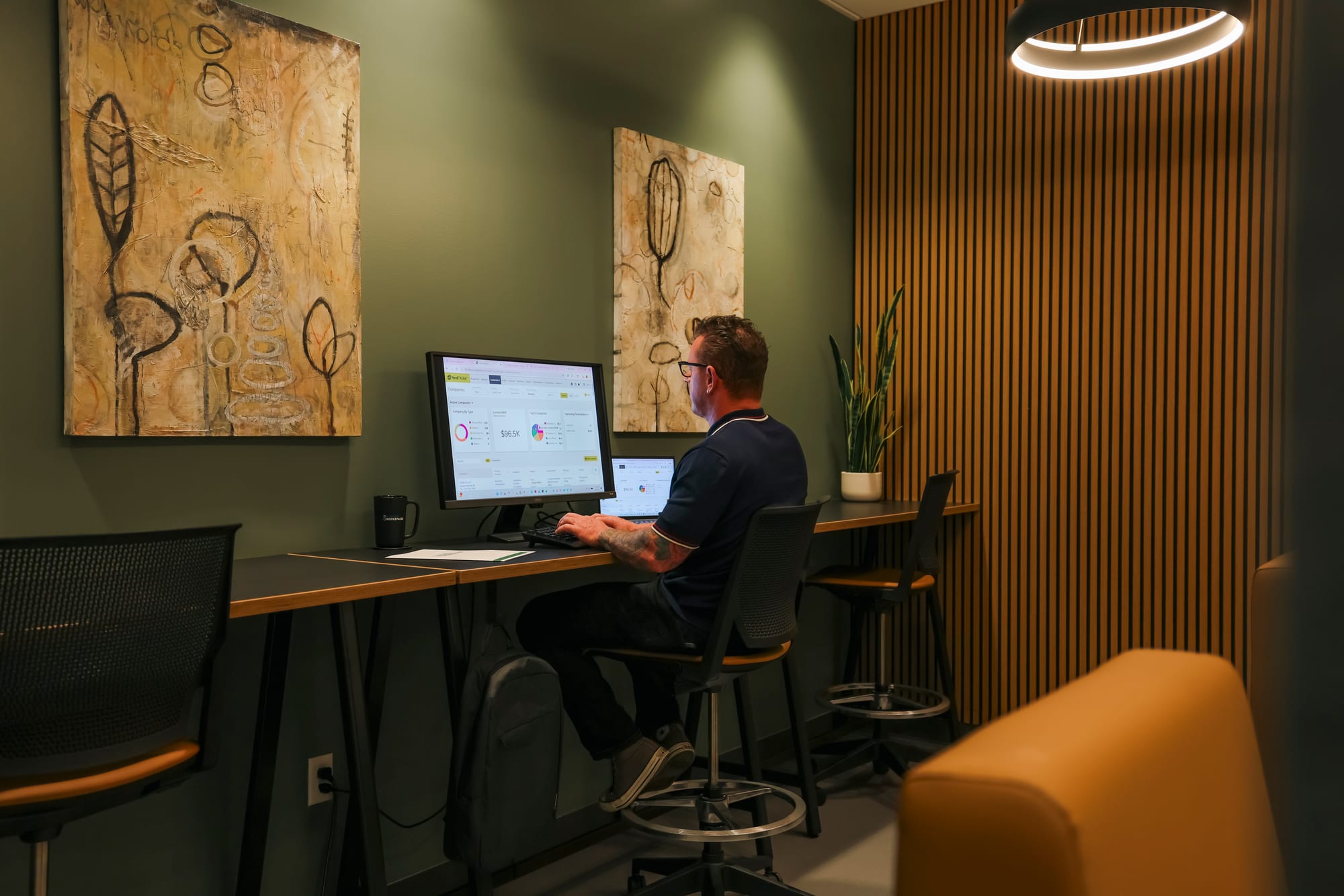 Business Workspaces — photo 9